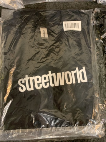 1421312-7 8 st klädesplagg, Strl M