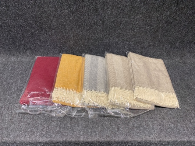 1429031-1 513 st Ullplädar, 140x200 cm