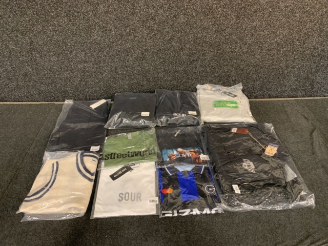 1421329-1 10 st klädesplagg, Strl L