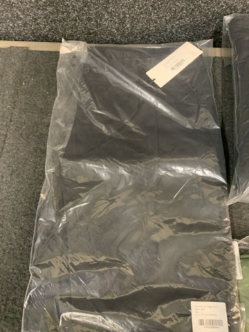 1421329-2 10 st klädesplagg, Strl L