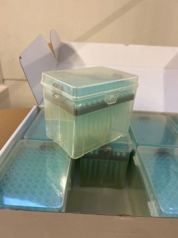 1368033-22 Stort parti med laboratorietillbehör och utrustning - ca 700 000 artiklar