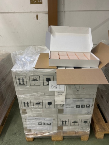 1368033-24 Stort parti med laboratorietillbehör och utrustning - ca 700 000 artiklar