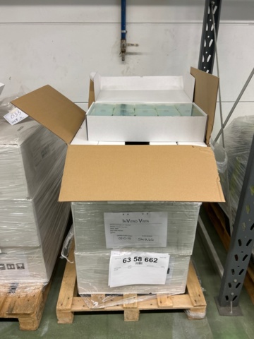 1368033-44 Stort parti med laboratorietillbehör och utrustning - ca 700 000 artiklar