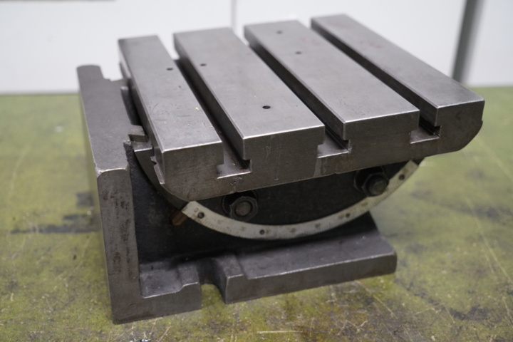 1403992-1 Angle table – adjustable with graduated scale