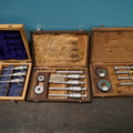 1404073-1 Inside micrometers in wooden boxes – Helios & Etalon