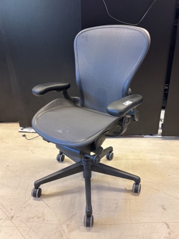1409248-1 Office chair - Herman Miller