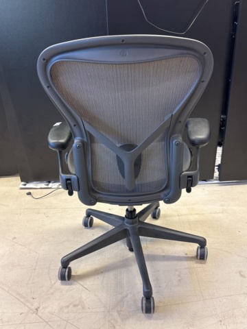 1409248-4 Office chair - Herman Miller