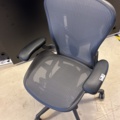 1409260-7 Office chair with armrests - Herman Miller