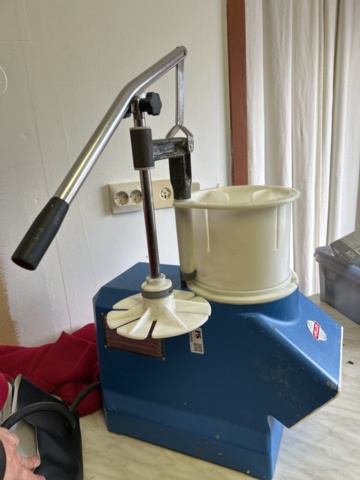 1378225-4 Vegetable cutter Poured RG-7