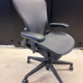 1409265-3 Office chair with armrests - Herman Miller