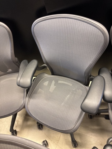 1409272-23 Parti med elektriska skrivbord och kontorsstolar -10 arbetsplatser - Herman Miller & Rol Ergo