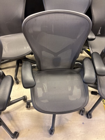 1409272-24 Parti med elektriska skrivbord och kontorsstolar -10 arbetsplatser - Herman Miller & Rol Ergo