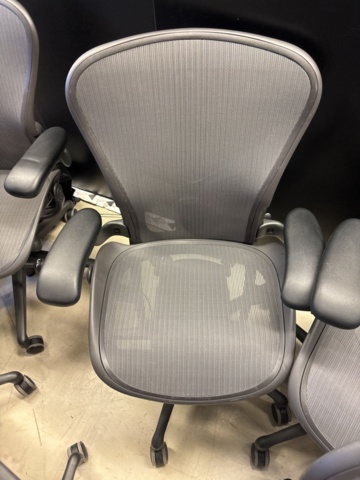 1409272-25 Parti med elektriska skrivbord och kontorsstolar -10 arbetsplatser - Herman Miller & Rol Ergo