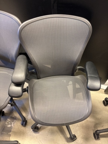 1409272-28 Parti med elektriska skrivbord och kontorsstolar -10 arbetsplatser - Herman Miller & Rol Ergo