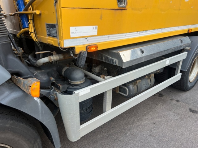 1338330-14 Sopbil med delad komprimator - Volvo Lastbilar FL16 250 -2014