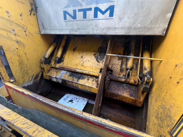 1338330-22 Sopbil med delad komprimator - Volvo Lastbilar FL16 250 -2014