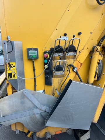 1338330-24 Sopbil med delad komprimator - Volvo Lastbilar FL16 250 -2014