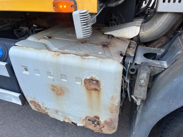 1338330-28 Sopbil med delad komprimator - Volvo Lastbilar FL16 250 -2014