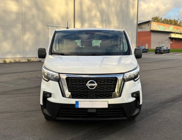 1422218-4 Nissan Primastar Crew 3.0t 2.0 dCi  DCT, 150hk, 2023 9-sits
