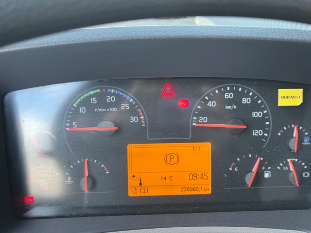 1338330-46 Sopbil med delad komprimator - Volvo Lastbilar FL16 250 -2014