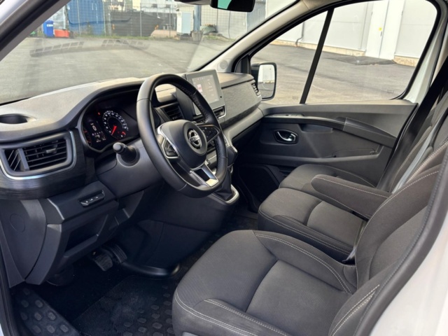 1422218-11 Nissan Primastar Crew 3.0t 2.0 dCi  DCT, 150hk, 2023 9-sits