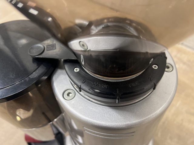 1432167-6 Kaffekvarn, Unic Macap M700