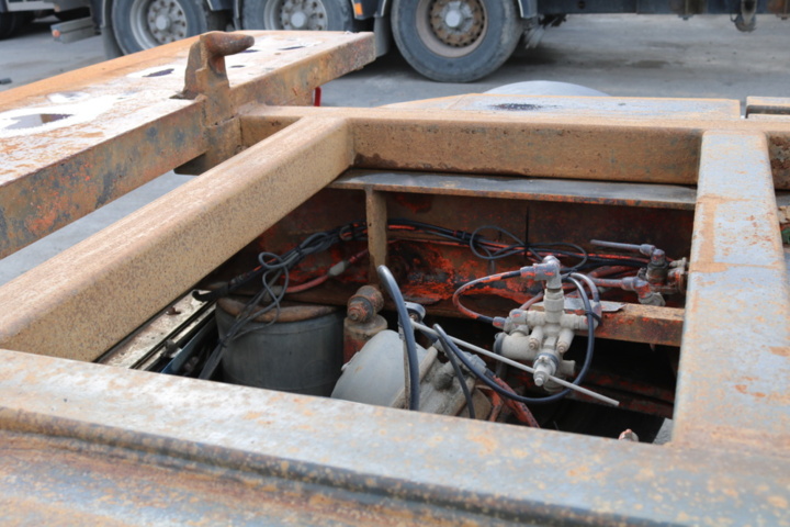 1300716-77 Lastväxlarsläp Norslep SL-30KT -2003