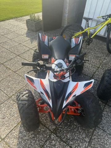 1352516-1 Barnfyrhjuling Kayo AT 110 Predator 110cc