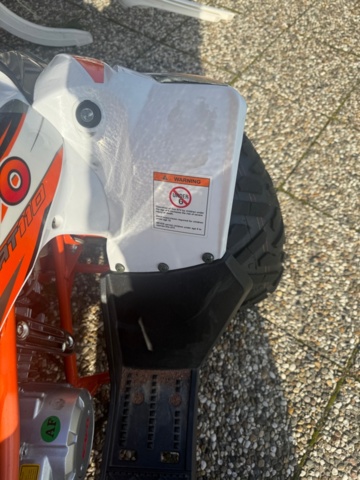 1352516-8 Barnfyrhjuling Kayo AT 110 Predator 110cc