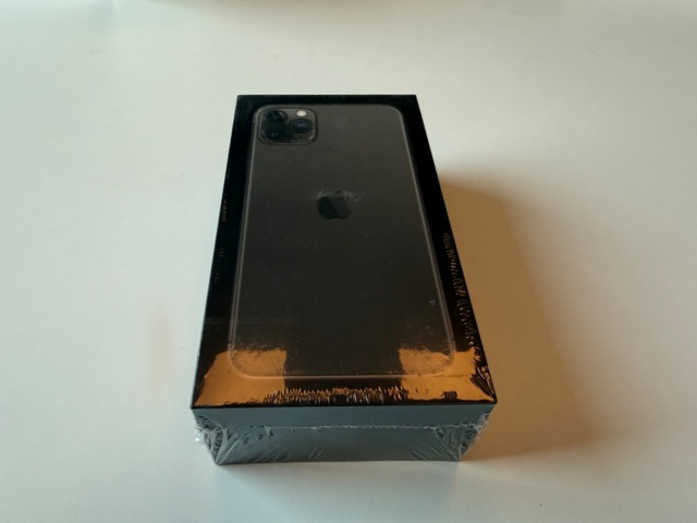 1335106-2 Apple iPhone 11 Pro Max 64GB Space Grey