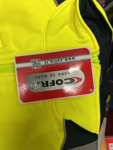 1378255-45 Arbetskläder och skyddsutrustning – blandat parti med jackor, skyddsglasögon och arbetsskor