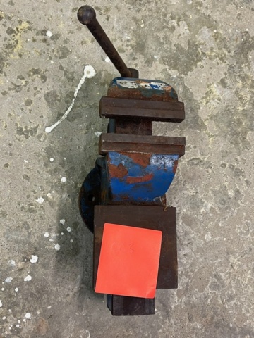 1432222-1 Skruvstycke