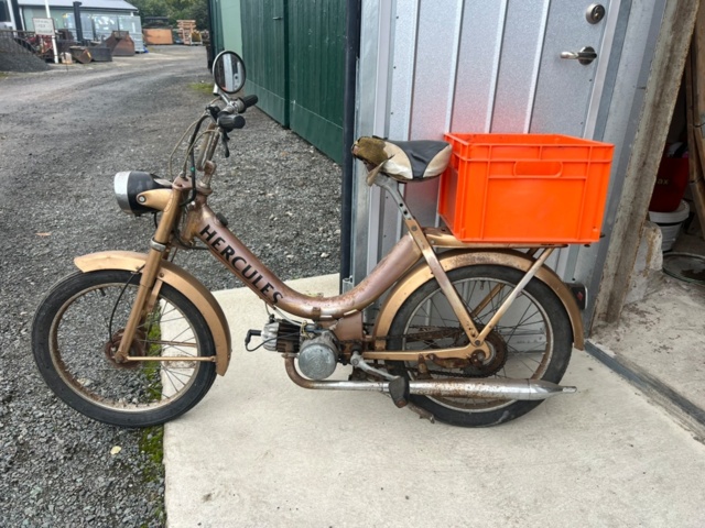 1364585-2 Moped Hercules