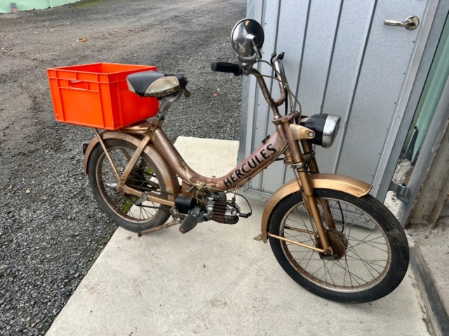 1364585-7 Moped Hercules