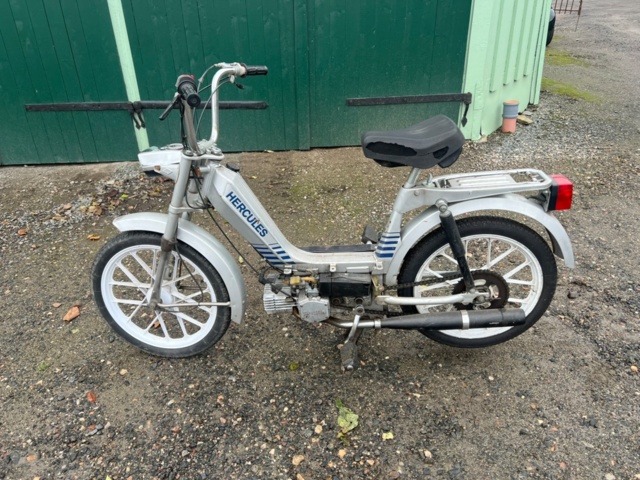 1364586-2 Moped Hercules