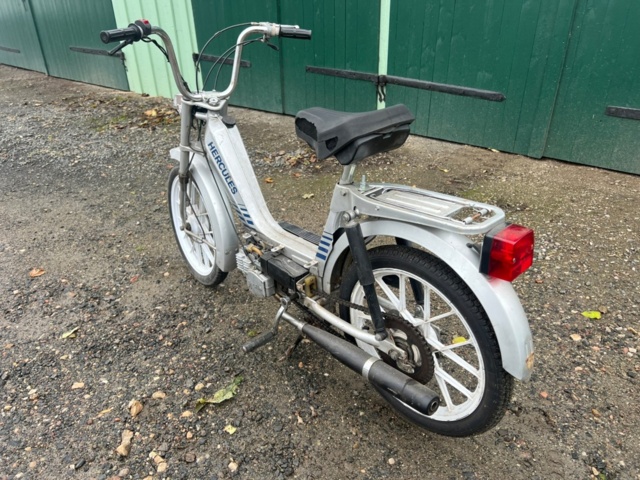 1364586-3 Moped Hercules