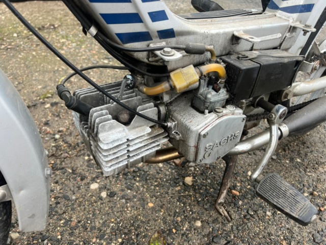 1364586-4 Moped Hercules