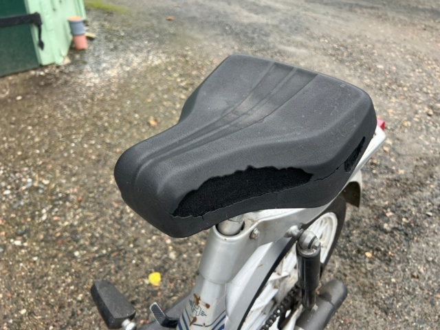 1364586-5 Moped Hercules