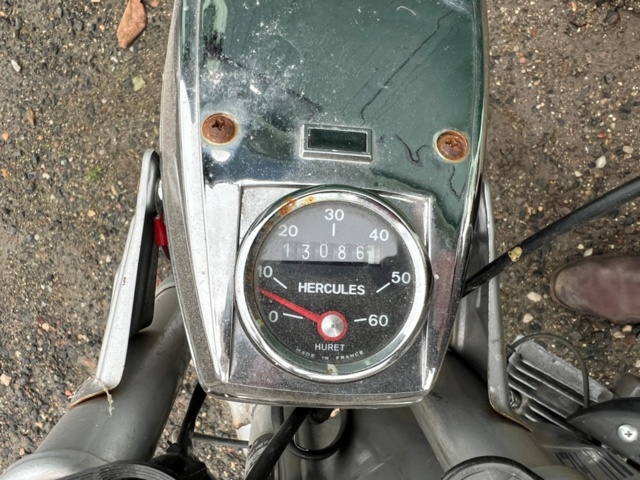 1364586-10 Moped Hercules