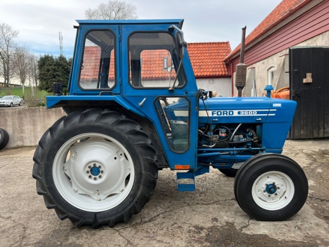 1364587-4 Traktor Ford 3600 -1976