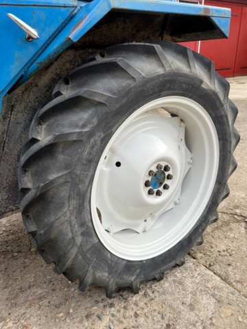 1364587-9 Traktor Ford 3600 -1976