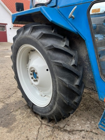 1364587-13 Traktor Ford 3600 -1976