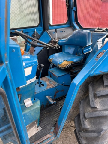 1364587-16 Traktor Ford 3600 -1976