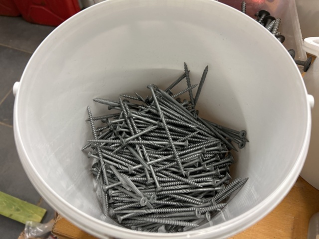 1378256-5 Blandat parti skruv och infästningsmaterial