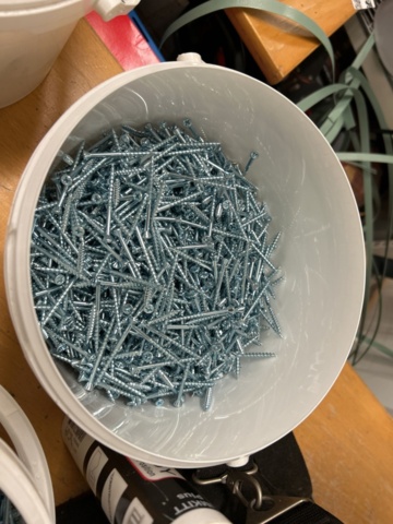 1378256-10 Blandat parti skruv och infästningsmaterial