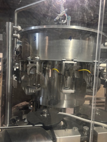 1373447-13 Fyllnings- och kapsyleringsmaskin – IC Filling Systems XP9ISO9HDC