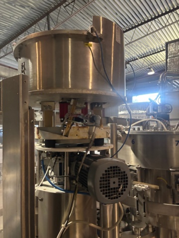 1373447-15 Fyllnings- och kapsyleringsmaskin – IC Filling Systems XP9ISO9HDC