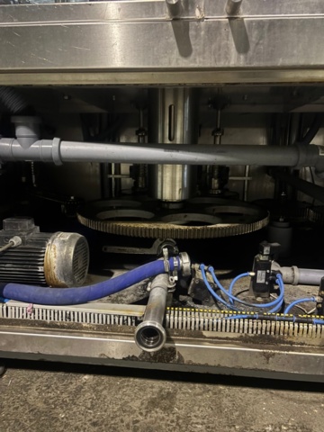 1373447-18 Fyllnings- och kapsyleringsmaskin – IC Filling Systems XP9ISO9HDC