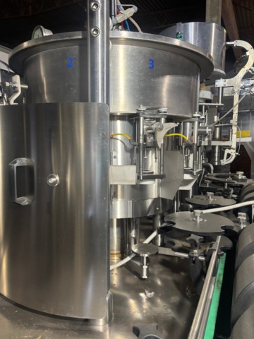 1373447-29 Fyllnings- och kapsyleringsmaskin – IC Filling Systems XP9ISO9HDC