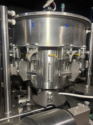 1373447-32 Fyllnings- och kapsyleringsmaskin – IC Filling Systems XP9ISO9HDC